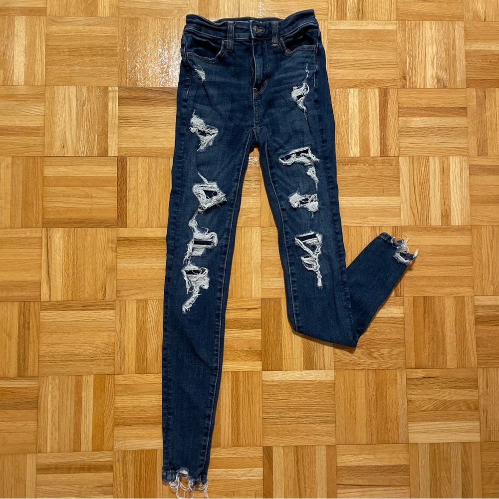 American Eagle Outfitters Distressed Jeans - Size 000 Regular